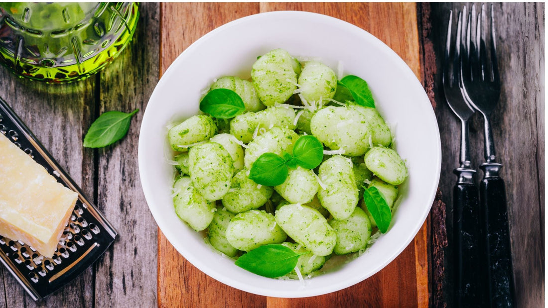 Gnocchis de Ricotta con Salsa Cremosa de Palta y Albahaca