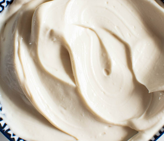 La Cobertura Saludable de Yogurt y Queso Crema