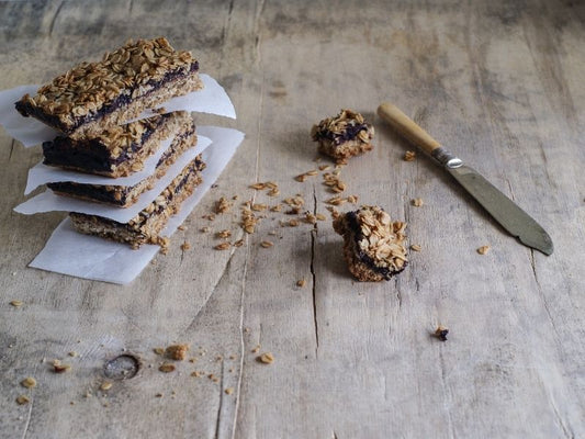 Cuadritos de granola y chocolate (sin horno)
