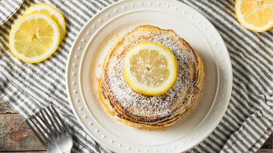 Panqueques de ricotta con limón y arándanos: sabor fresco sin harina blanca