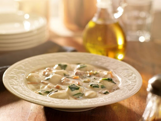 Sopa cremosa de gnocchi de ricotta